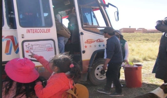MANOS DE AMOR JOVENES EN ACCION DE LA FUNDACION CASA DEL PAN